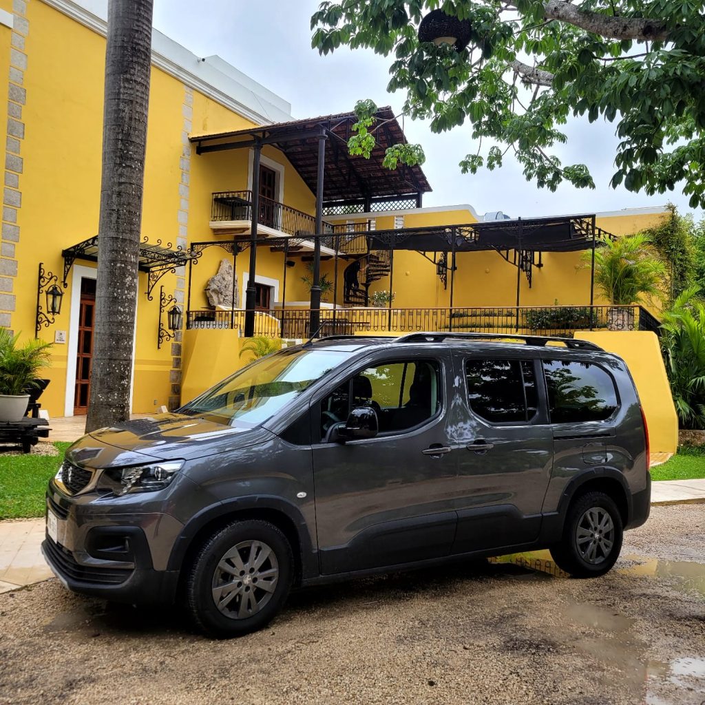 Peugeot Rifter para servicio de transporte privado en Yucatán
